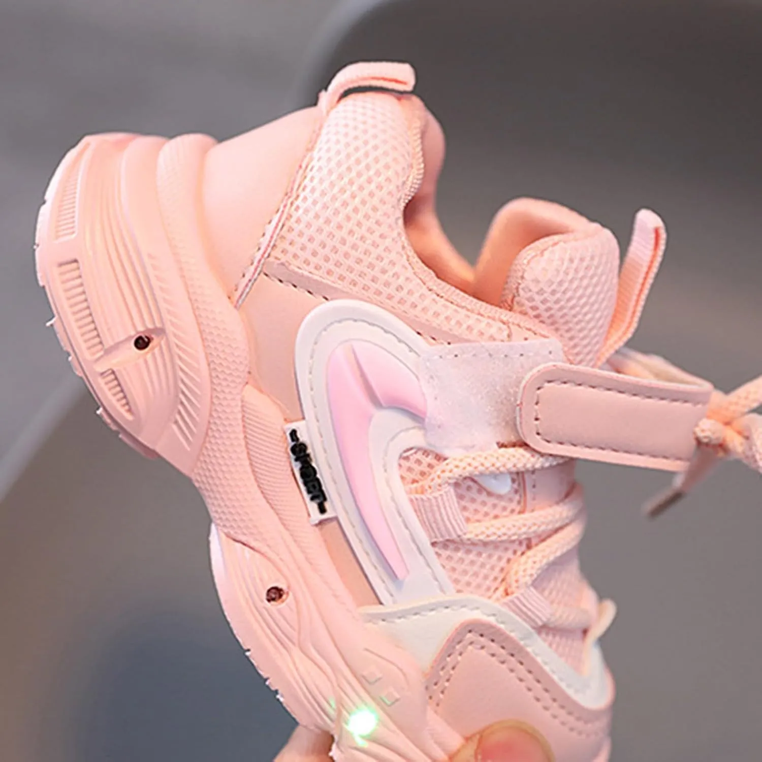 Baby Light Up Shoes Toddler Boys Girls Casual Luminous Flashing Sport Shoes Lightweight Breathable Running Shoes