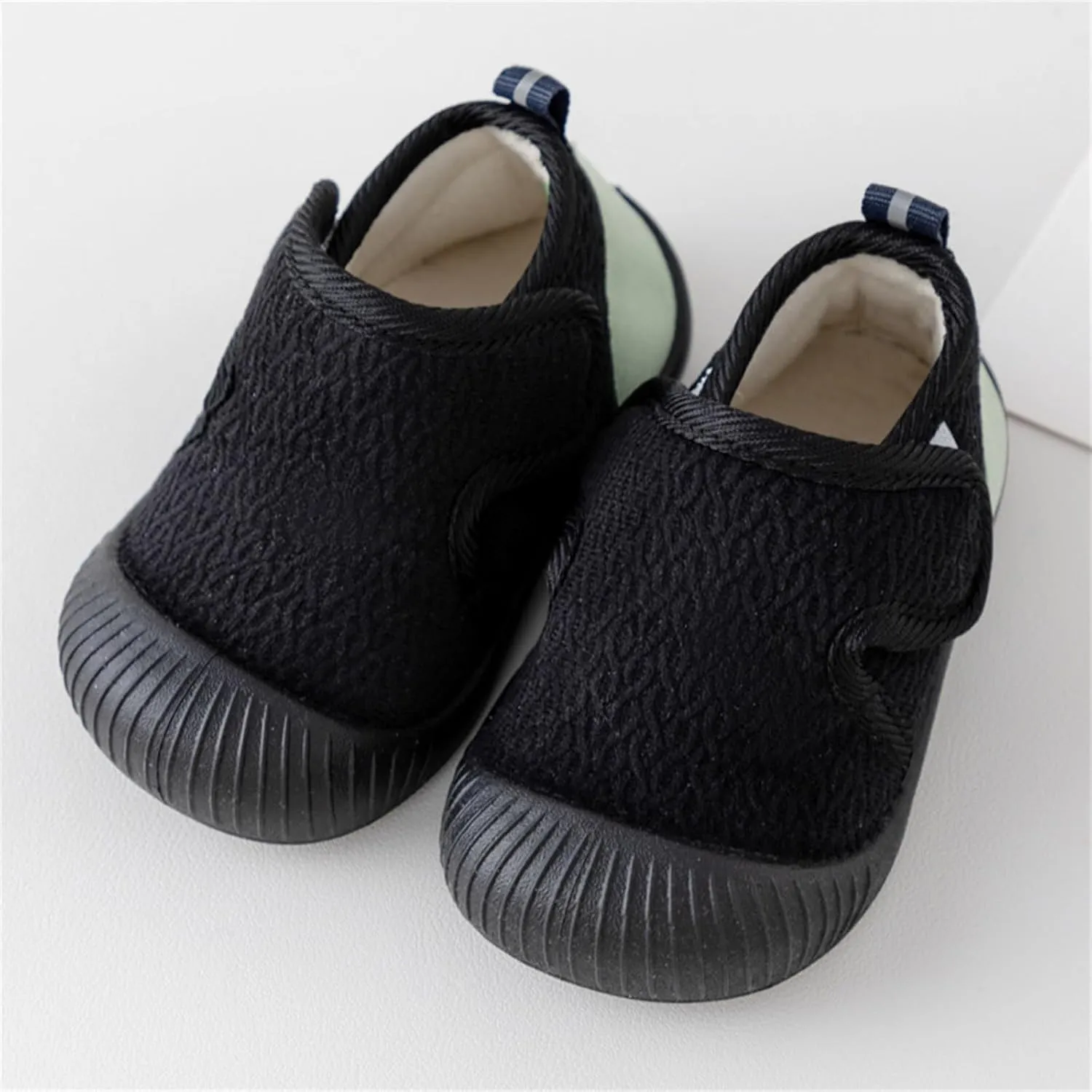 Baby Sneakers Girls Boys Lightweight Breathable Mesh First Walking Shoes 0‐18 Months Walking Shoes Slip On Barefoot