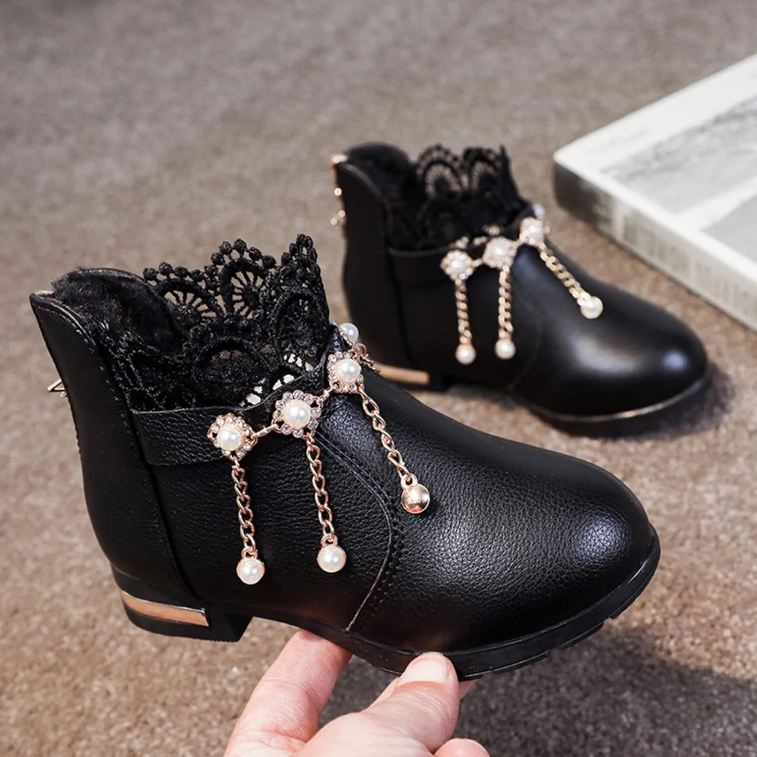 EnJoCho Children Casual Shoes Girls Baby Fragile Strap Ankle Boot Soft Snow Boots Kids Breathable Shoes 4-12 Years