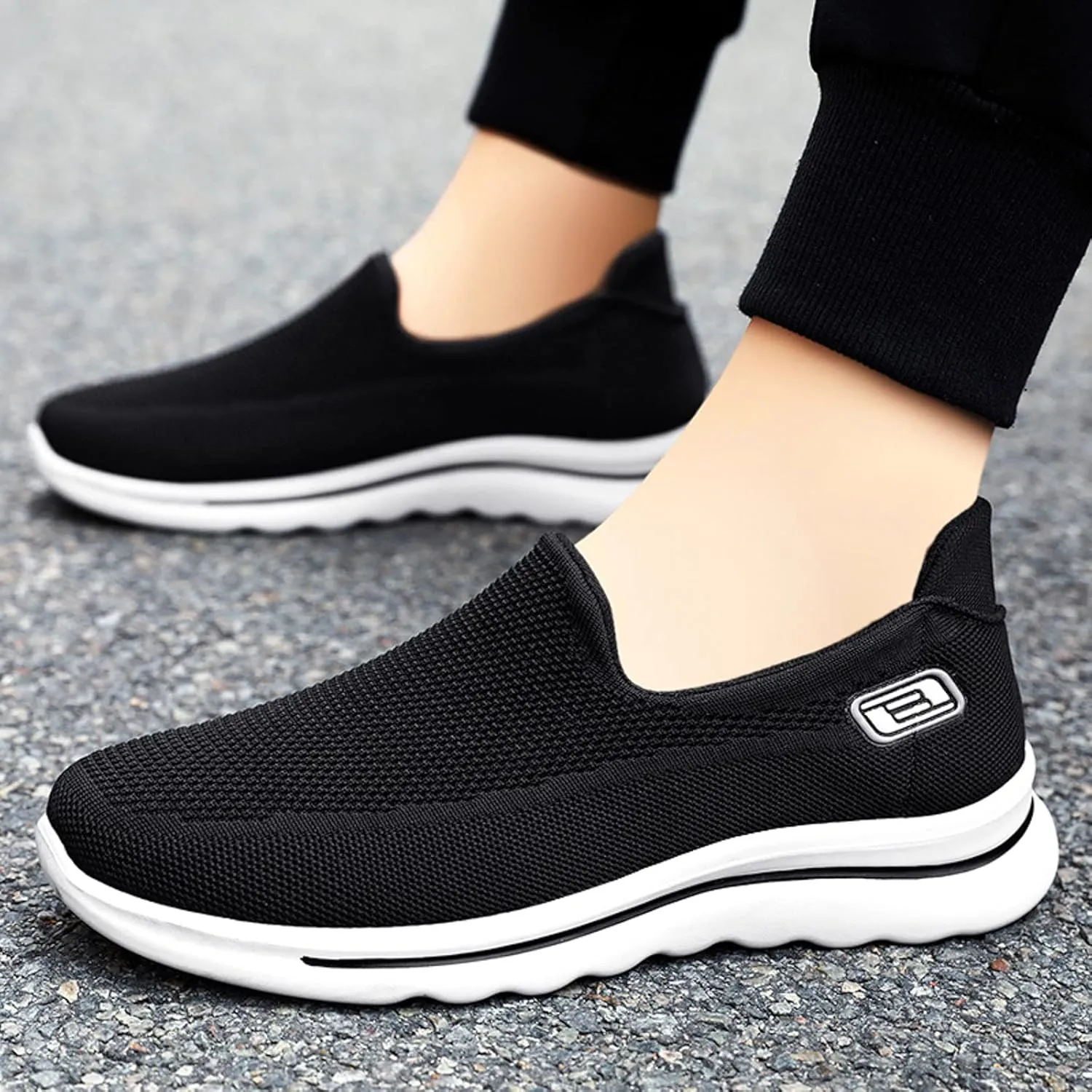 Fashion Summer Men Sports Shoes Flat Soft Bottom Non Slip Mesh Breathable Comfortable Slip On Mens Sneaker