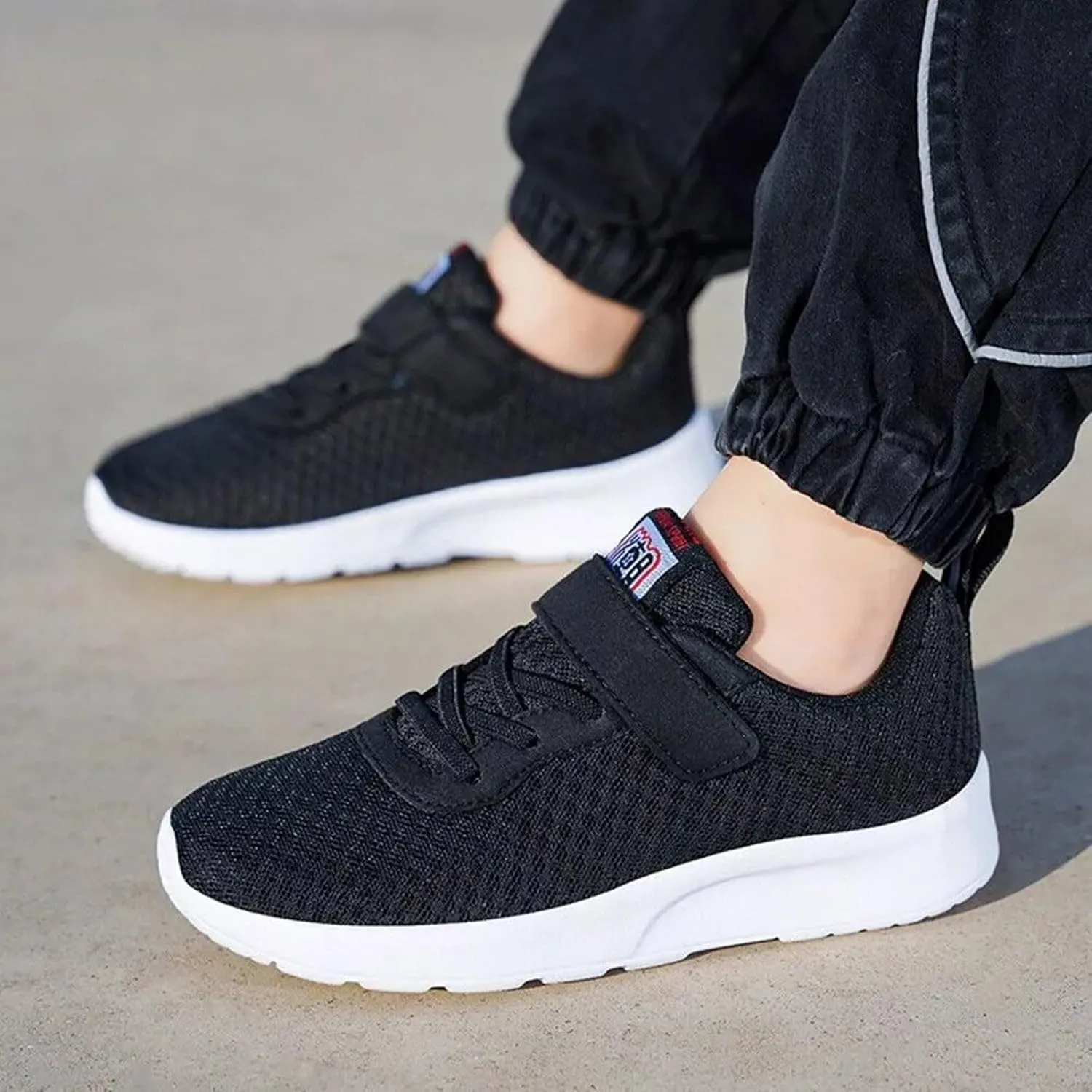 Fashionable Children's Sports Shoes Mesh Breathable Comfortable Lightweight Flat Bottom Soft Lace Boys' Athletic Shoes