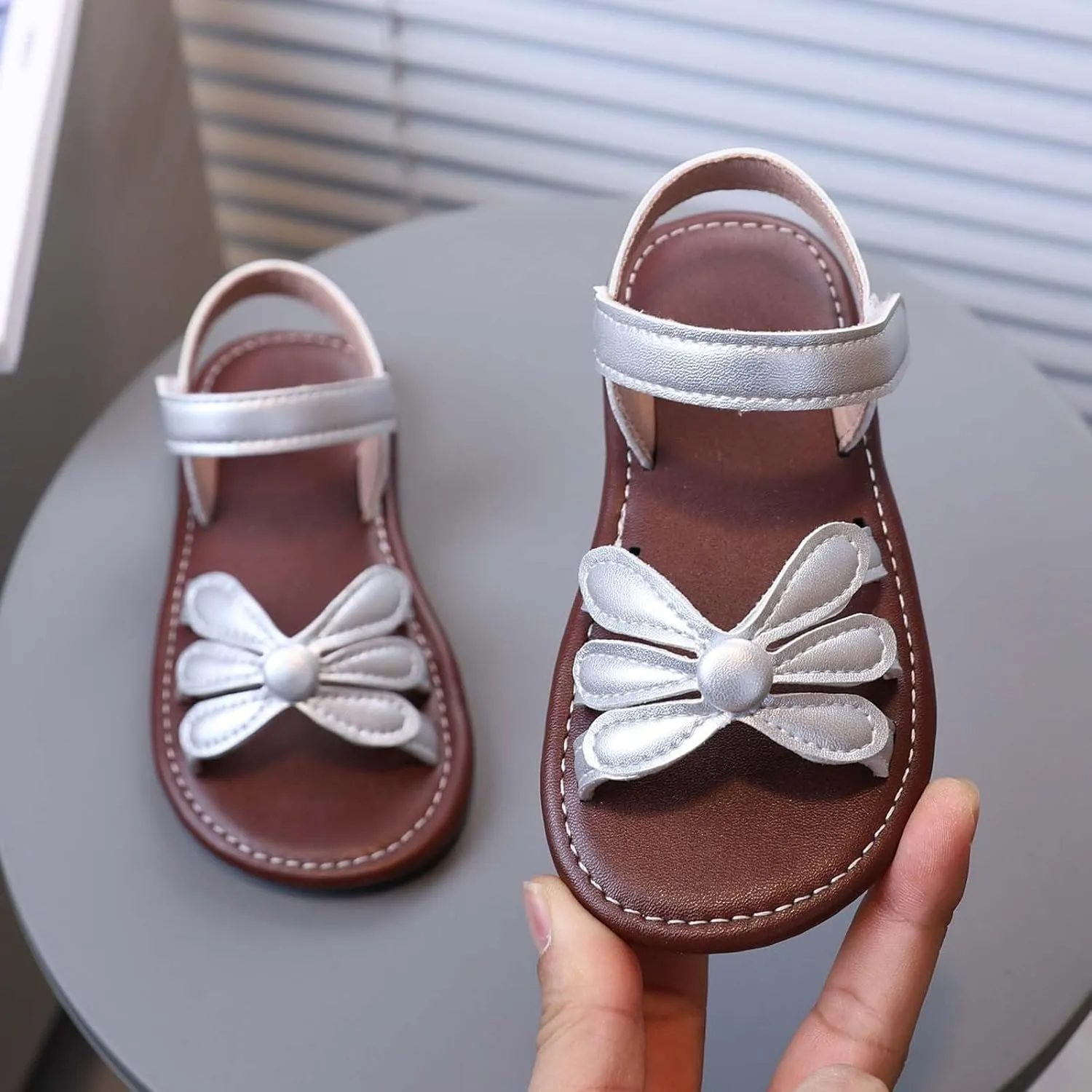Girls Sandals for Big Kid Kids Sandals Boys Girls Lightweight Athletic With Adjustable Webbing For Hiking Walking Beach Water Sports