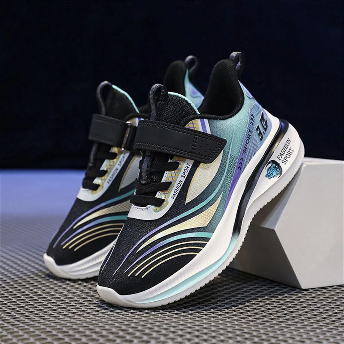 Kids Lightweight Fashion Sneakers Breathable Running Shoes
