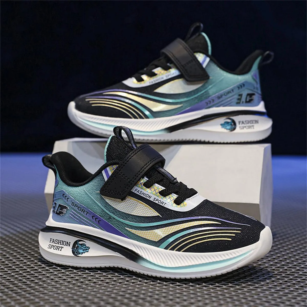 Kids Lightweight Fashion Sneakers Breathable Running Shoes