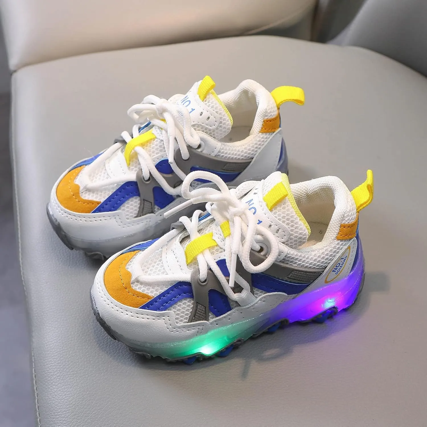 Light Up Roller Sneaker for Childrens Boys Girls Kids Lace-Up Mesh Breathable Sport Shoes Outdoor Soft Sole Non Slip