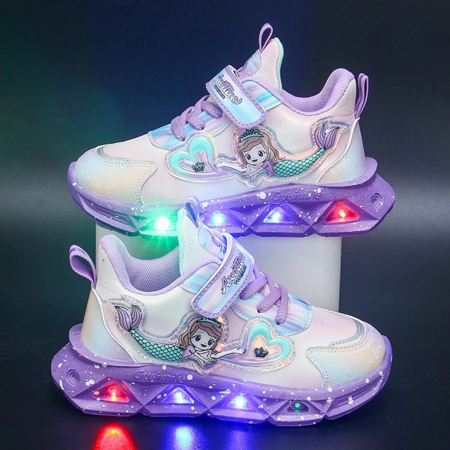 Light Up Shoes for Girls Kids Breathable Flashing Sneakers Lightweight Glowing Athletic Shoes Toddler Cute Sneaker