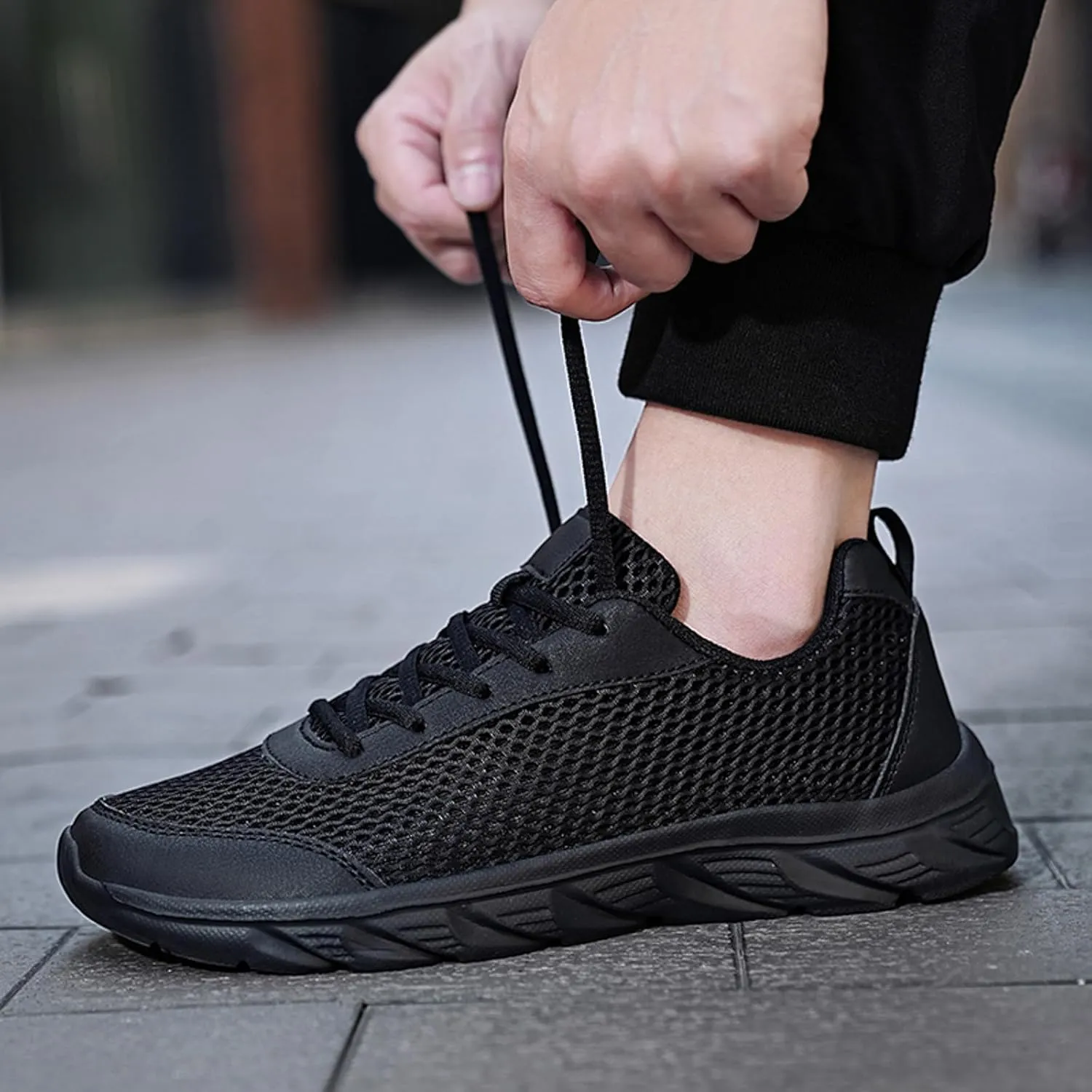 Men's Lace Up Memory Foam Sneakers Business Mesh Breathable Walking Shoe Lightweight Non Slip Sneakers for Men