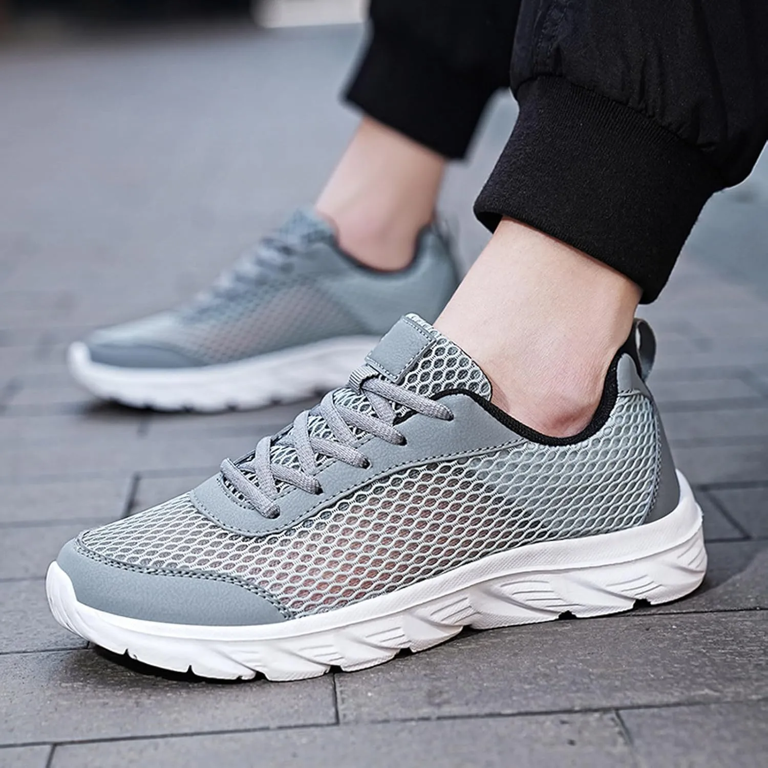 Men's Lace Up Memory Foam Sneakers Business Mesh Breathable Walking Shoe Lightweight Non Slip Sneakers for Men