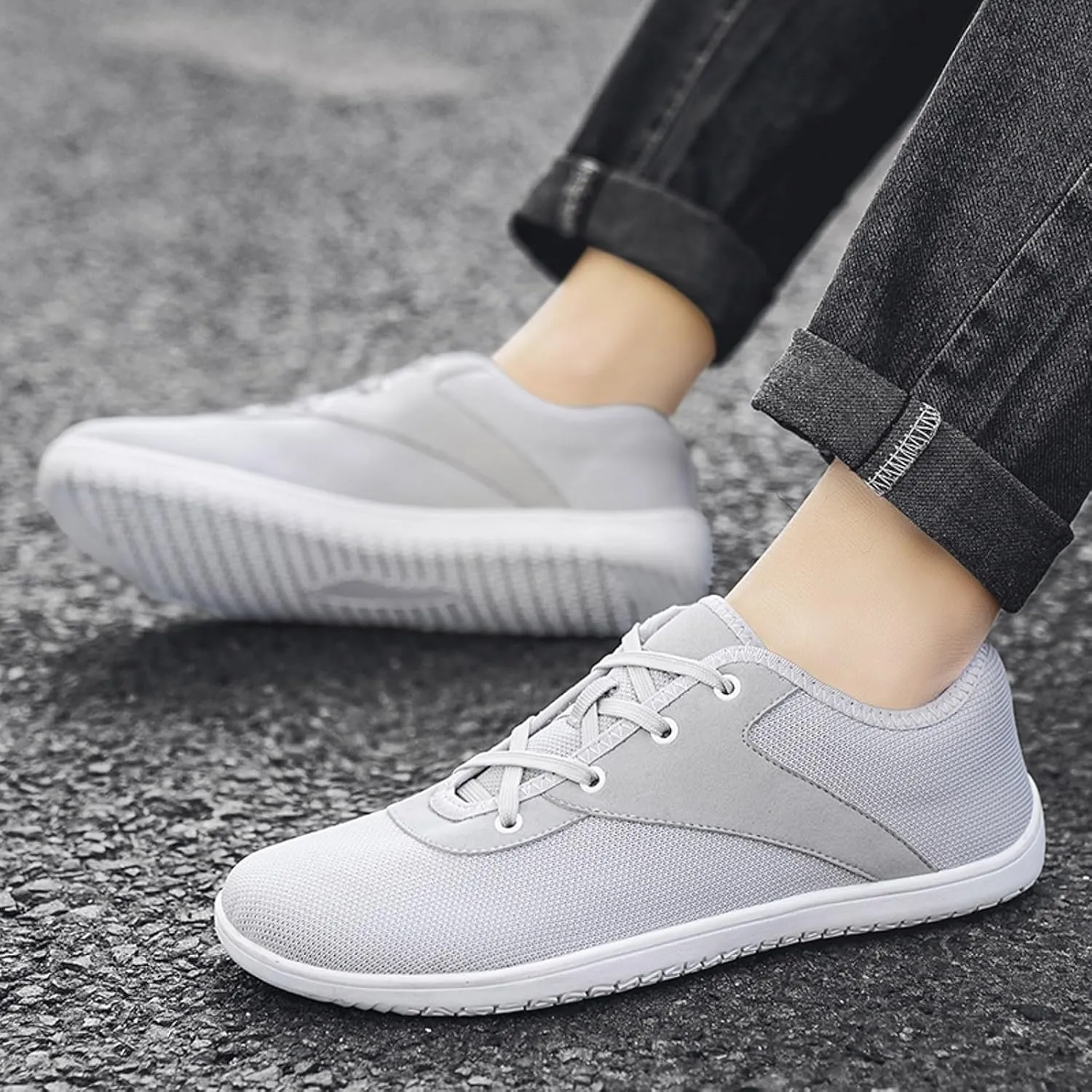 Men's Lightweight Non Slip Barefoot Shoes Breathable Mesh Comfortable Tennis Shoe Athletic Gym Tennis Sneakers