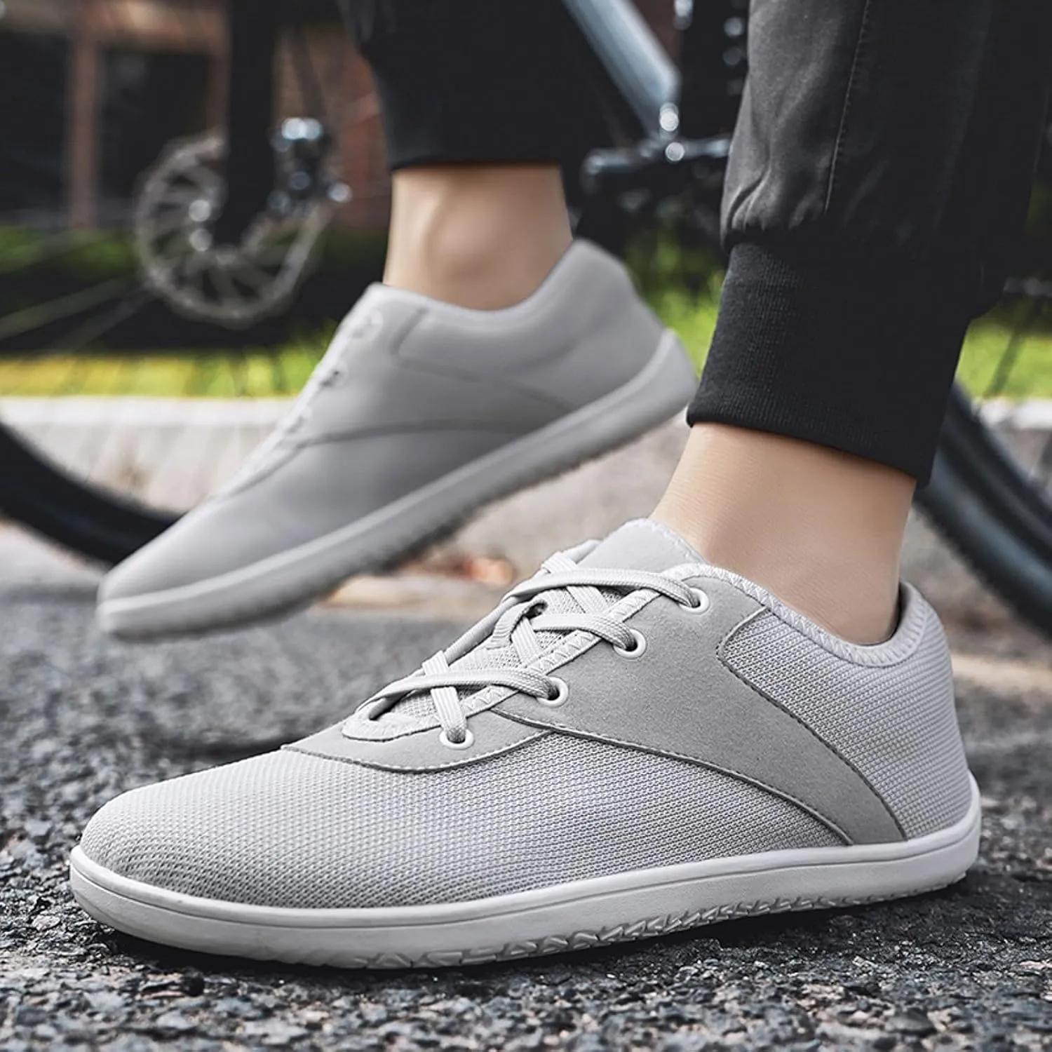 Men's Lightweight Non Slip Barefoot Shoes Breathable Mesh Comfortable Tennis Shoe Athletic Gym Tennis Sneakers