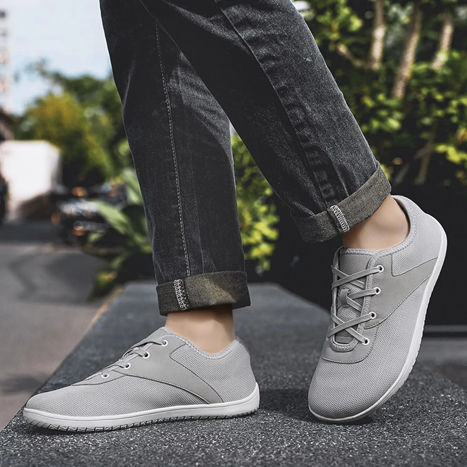 Men's Lightweight Non Slip Barefoot Shoes Breathable Mesh Comfortable Tennis Shoe Athletic Gym Tennis Sneakers