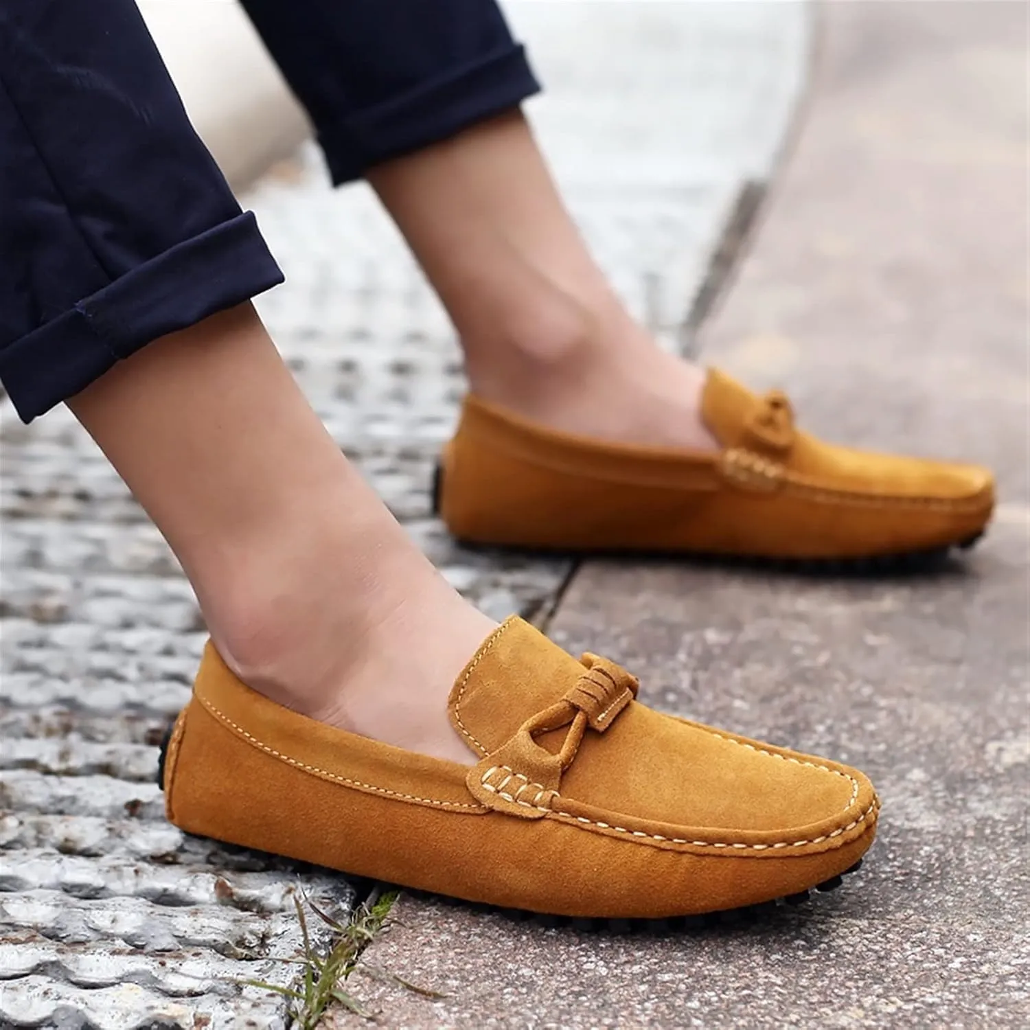 Mens Loafers Round Toe Driving Loafers Suede Vamp Comfortable Flat Heel Flexible Fashion Prom Slip-ons