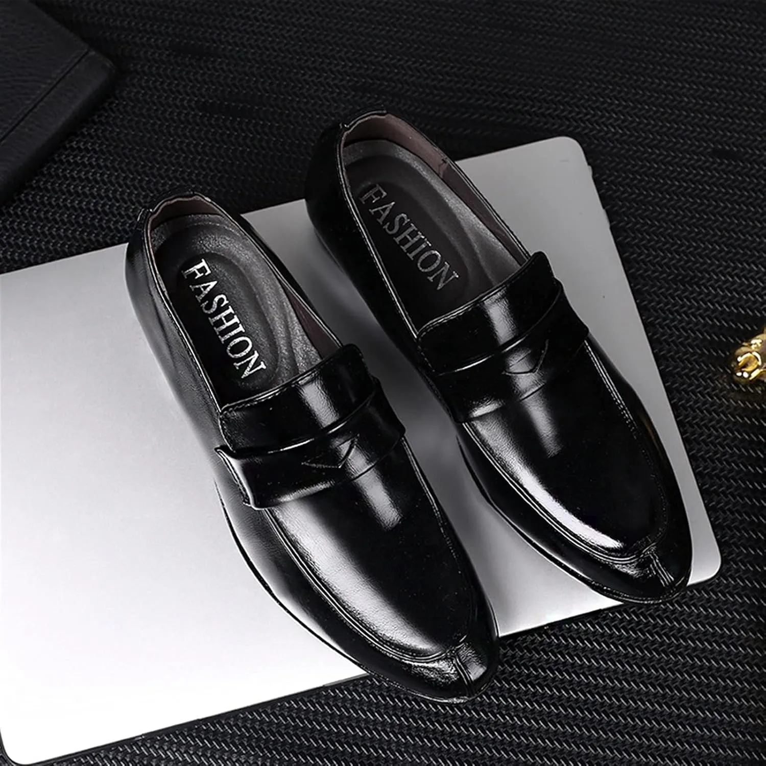 Mens Loafers Shoe Simple Breathable Burnished Toe Penny Loafers Faux Leather Flexible Flat Heel Lightweight Prom Fashion Slip-ons