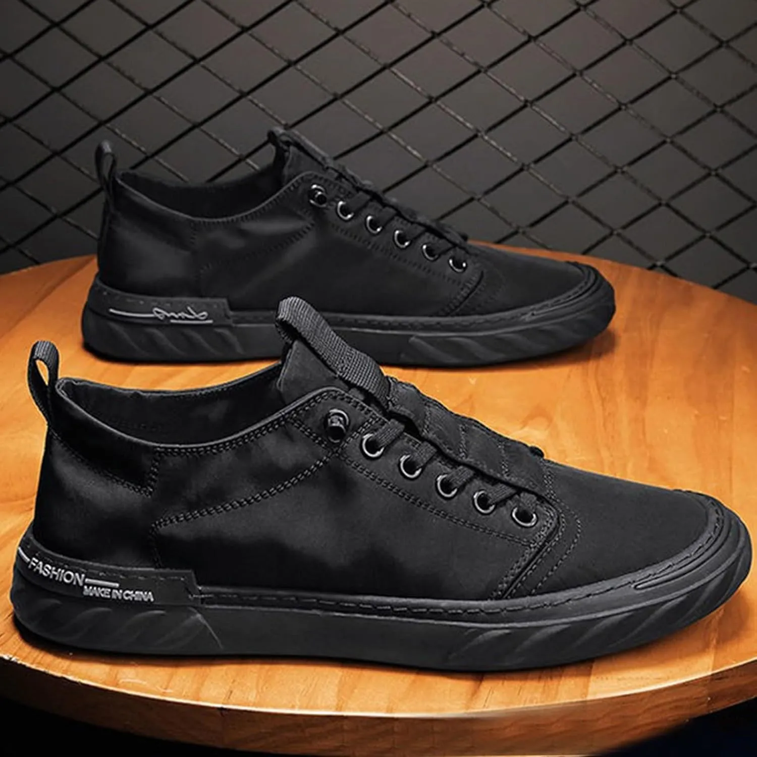 Men's Non Slip Tennis Sneakers Casual Sneaker Mesh Breathable Walking Shoe Men's Stylish Lightweight Sneakers
