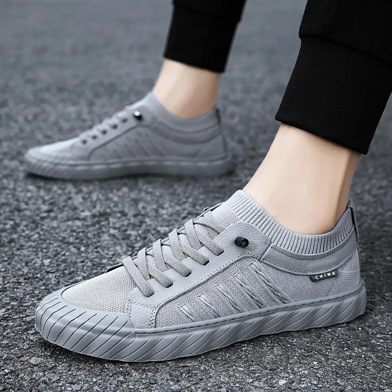 Mesh Shoes Men's Summer New Mesh Hollow Casual Sports Shoes Lightweight Breathable Summer No Show Sneaker Socks Men