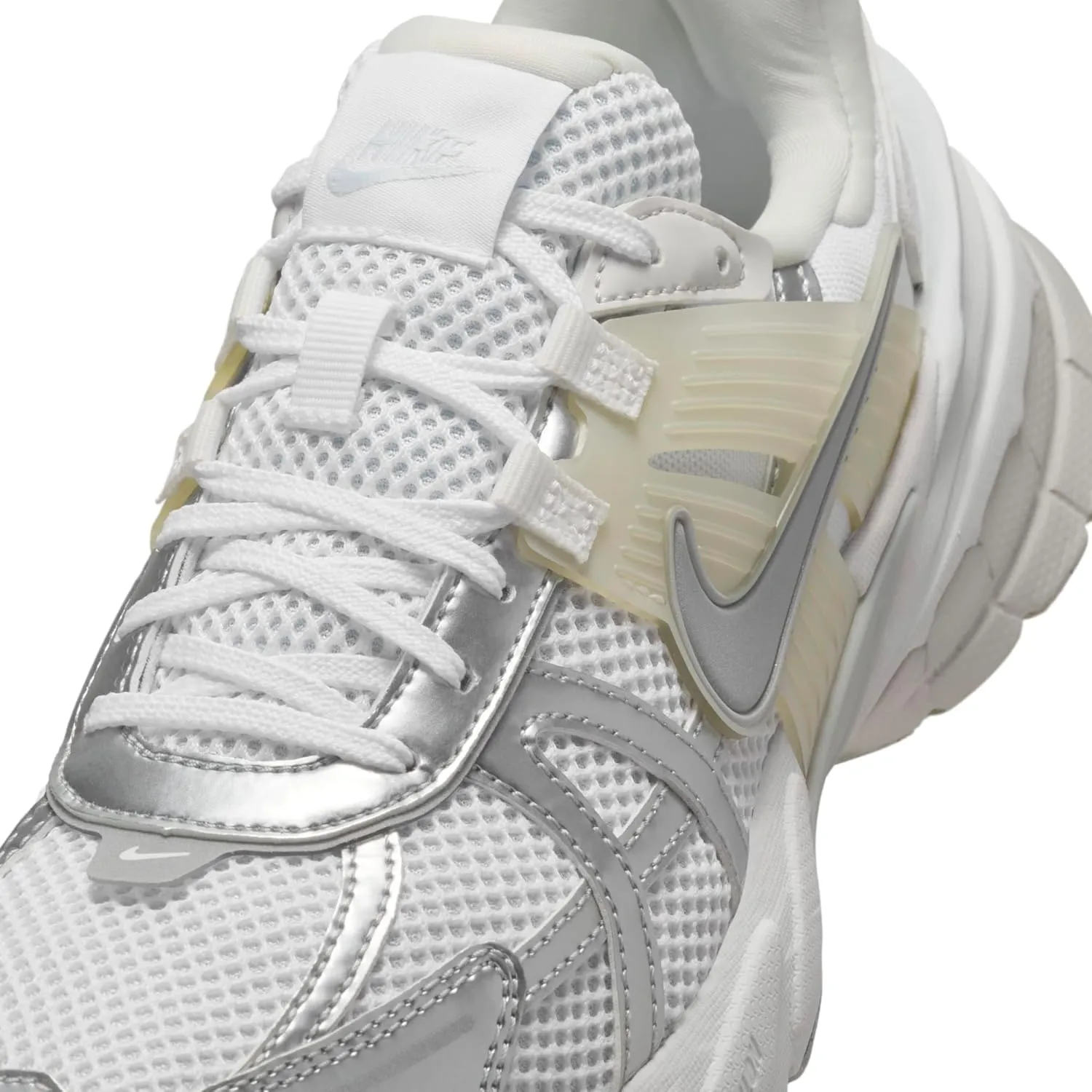 Nike Women's V2k Run Shoes