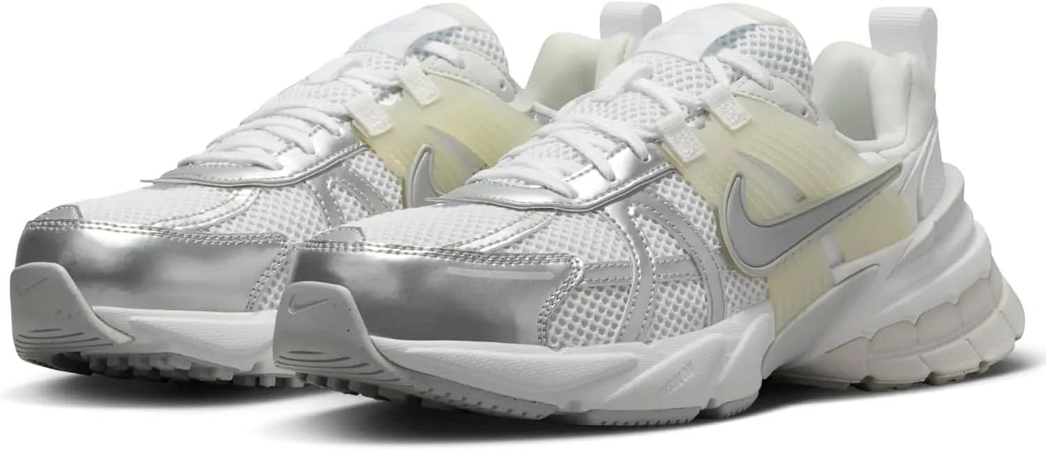 Nike Women's V2k Run Shoes