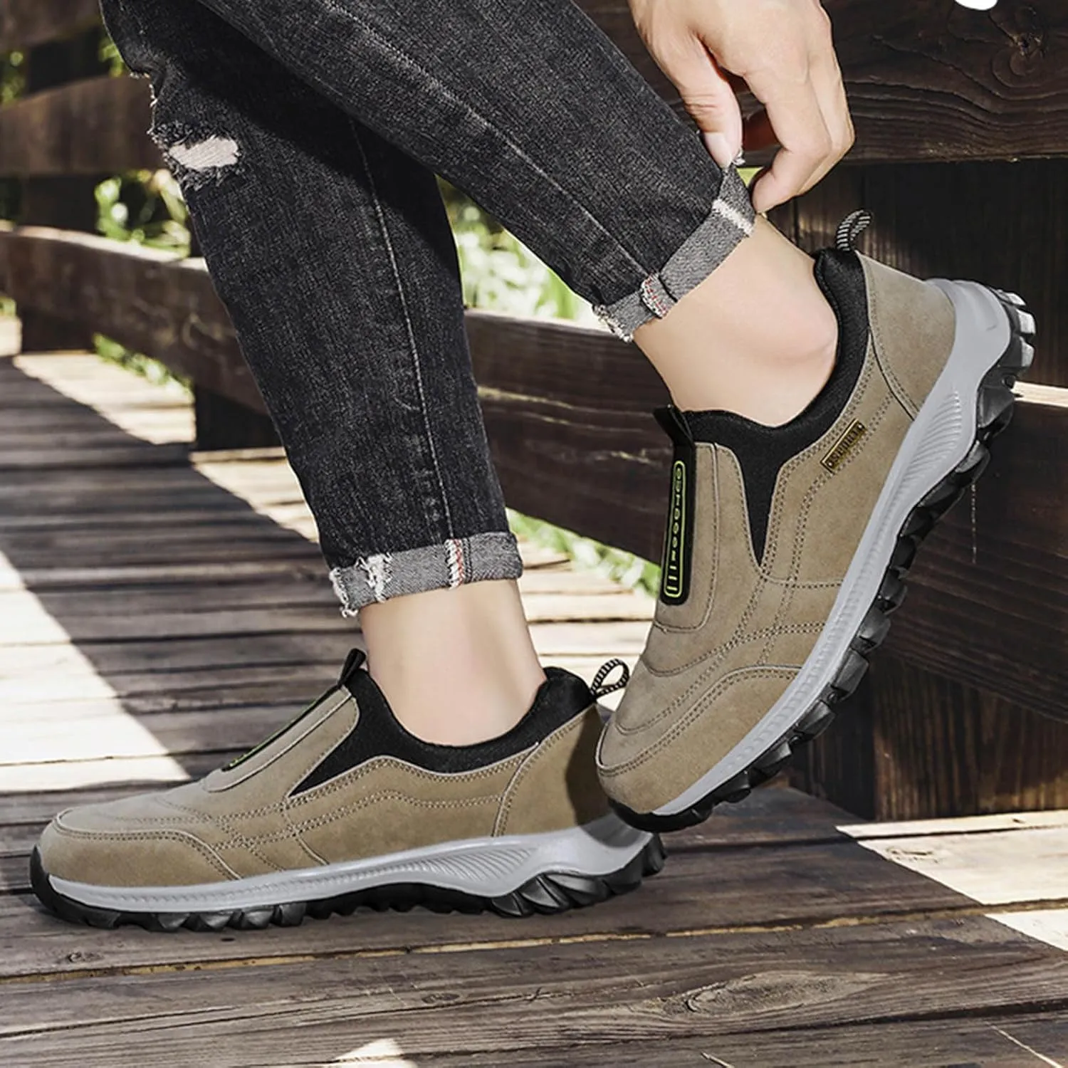 Slip on Walking Shoes Men Comfortable PU Leather Memory Foam Breathable Mesh Fashion Sneakers Non Slip Arch Support Cushioning Training Gym Shoes Wide Width