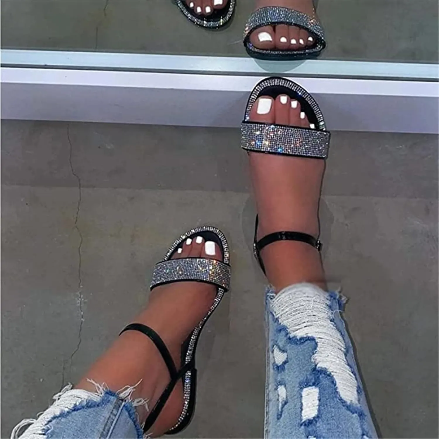 Summer Sandals For Women,Women Strappy Flat Sadals Flat Dressy Flip-Flops Clip Toe T-Strap Gladiator Thong Beach Sandals