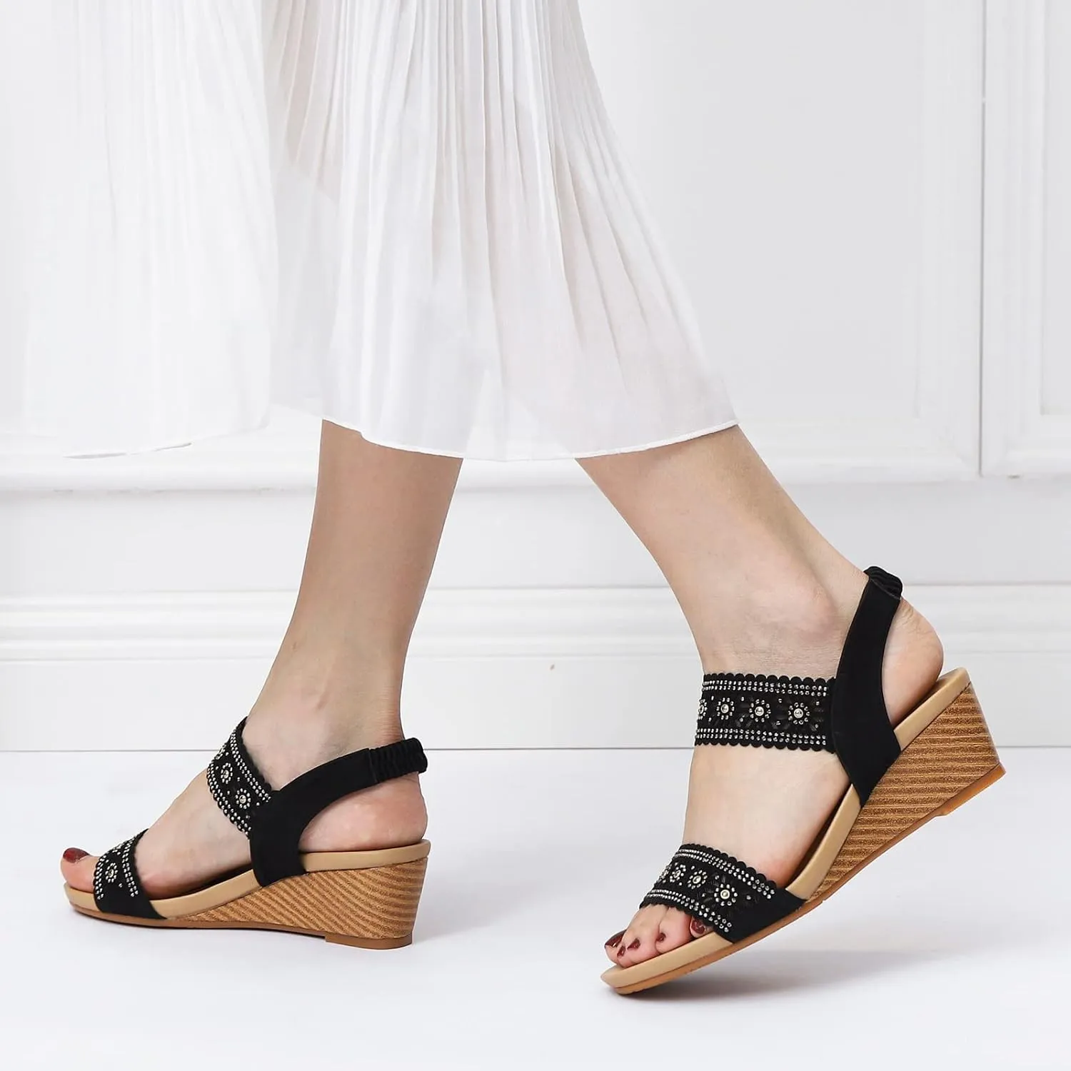 Wedge Sandals for Women Comfortable with Straps Flatform Design Lightweight Summer Sandals Arch Support 2025 Spring and Summer Vacation