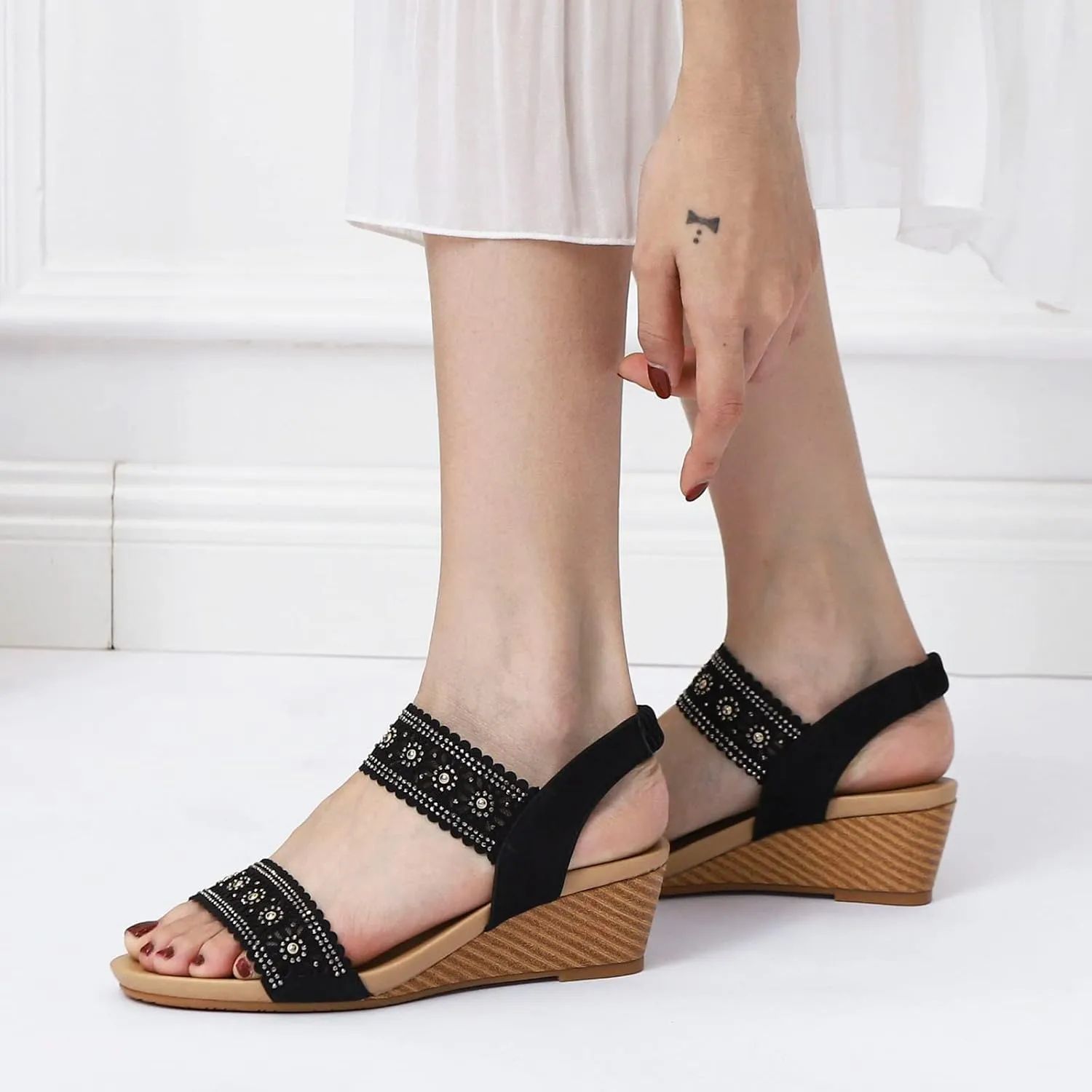 Wedge Sandals for Women Comfortable with Straps Flatform Design Lightweight Summer Sandals Arch Support 2025 Spring and Summer Vacation