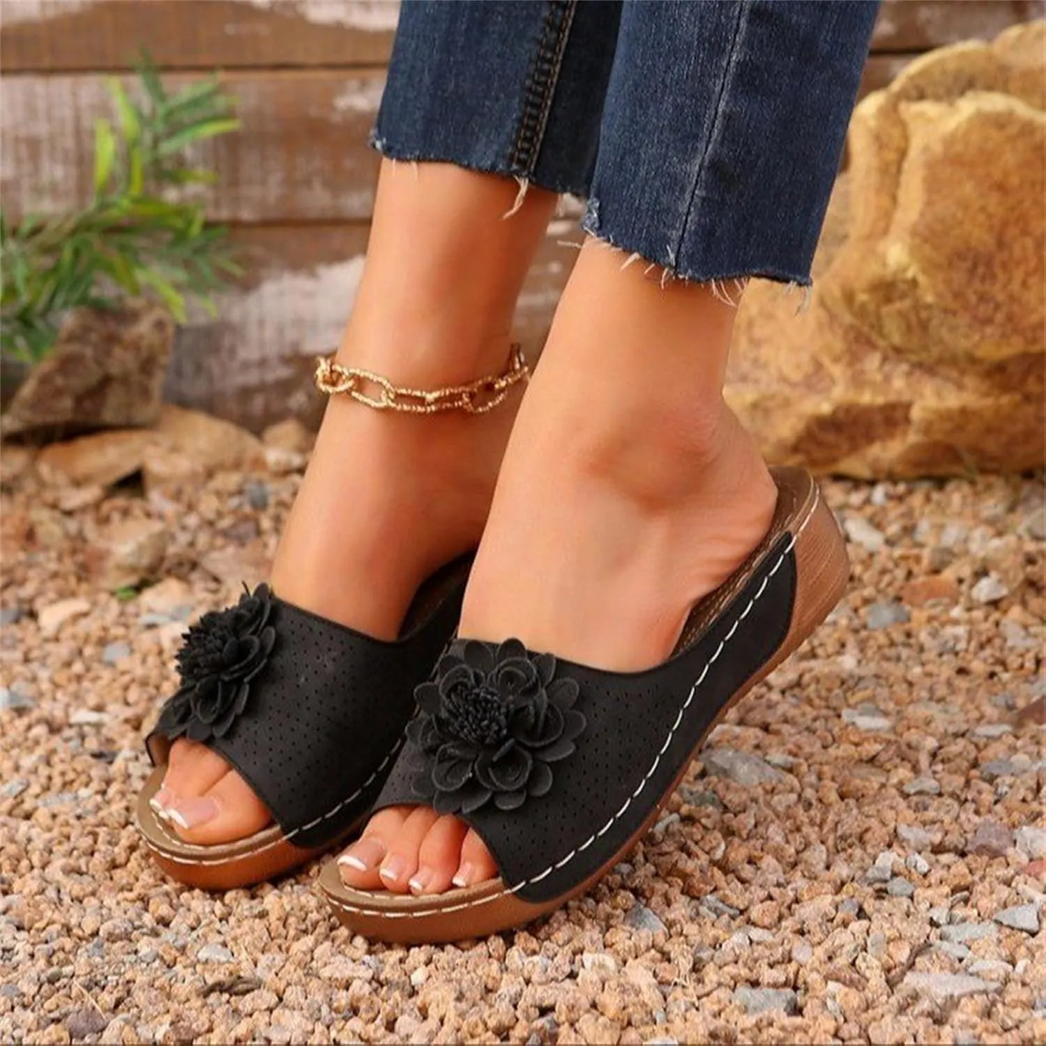 Wedge Sandals for Women Summer Beach Floral Embellished Comfort Sandals Mesh Breathable Open Toe Slip On Shoes
