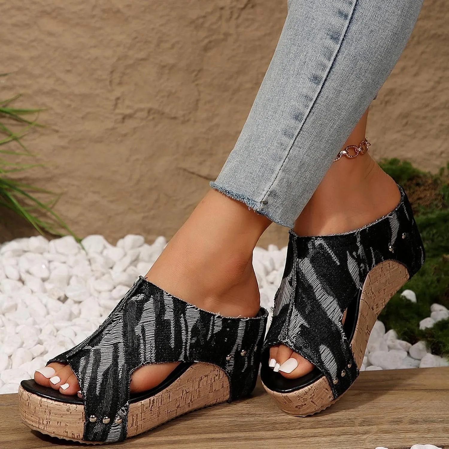 Women Beach Sandals Comfortable Slip On Platform Wedges Slippers Casual Fashion Dressy Beach Slides Shoes