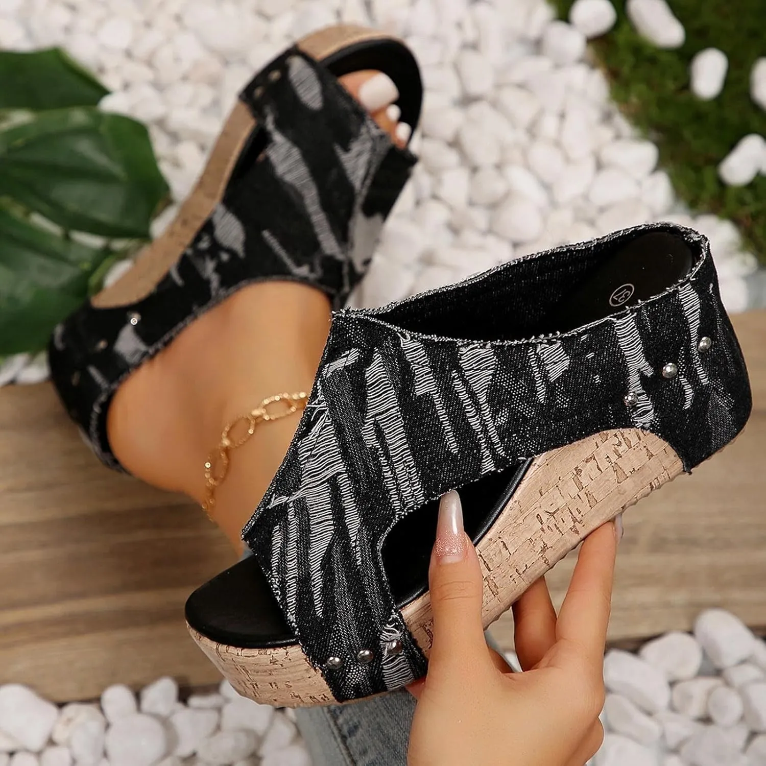 Women Beach Sandals Comfortable Slip On Platform Wedges Slippers Casual Fashion Dressy Beach Slides Shoes
