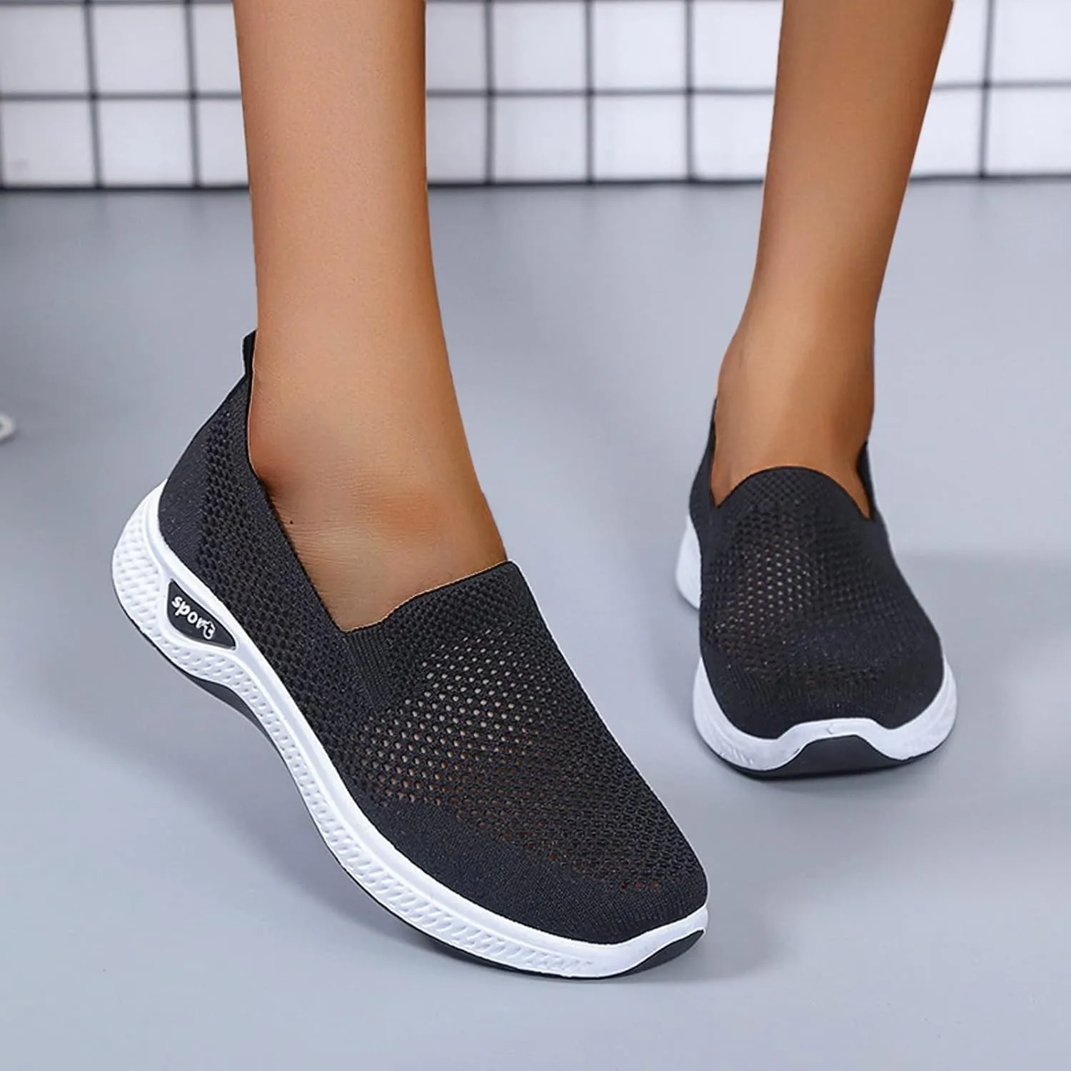 Women Breathable Slip On Sneakers Casual Walking Shoes Lightweight Canvas Comfortable Flats Non Slip Loafers