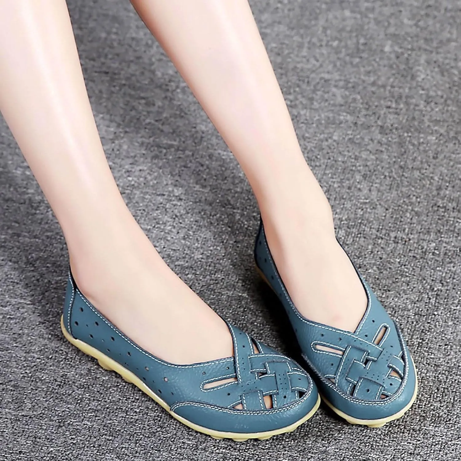 Women Penny Loafer Casual Comfort Slip on Shoes Walking Flat Driving Moccasins Wide Width Shoes Ladies Dressy 2025 Trendy