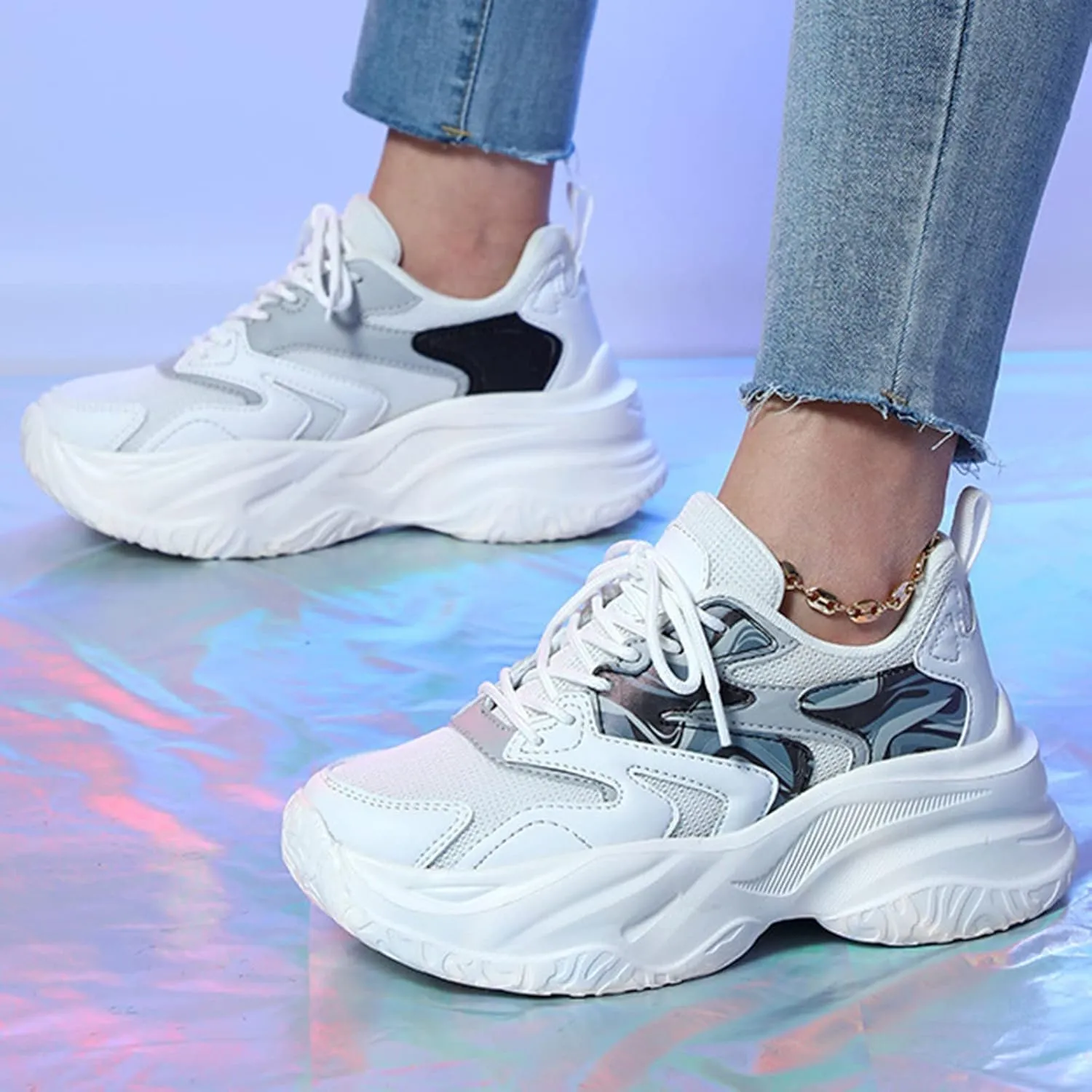 Women Slip On Walking Sneakers Casual Comfortable Shoes Lightweight Canvas Flats Non Slip Breathable Loafers