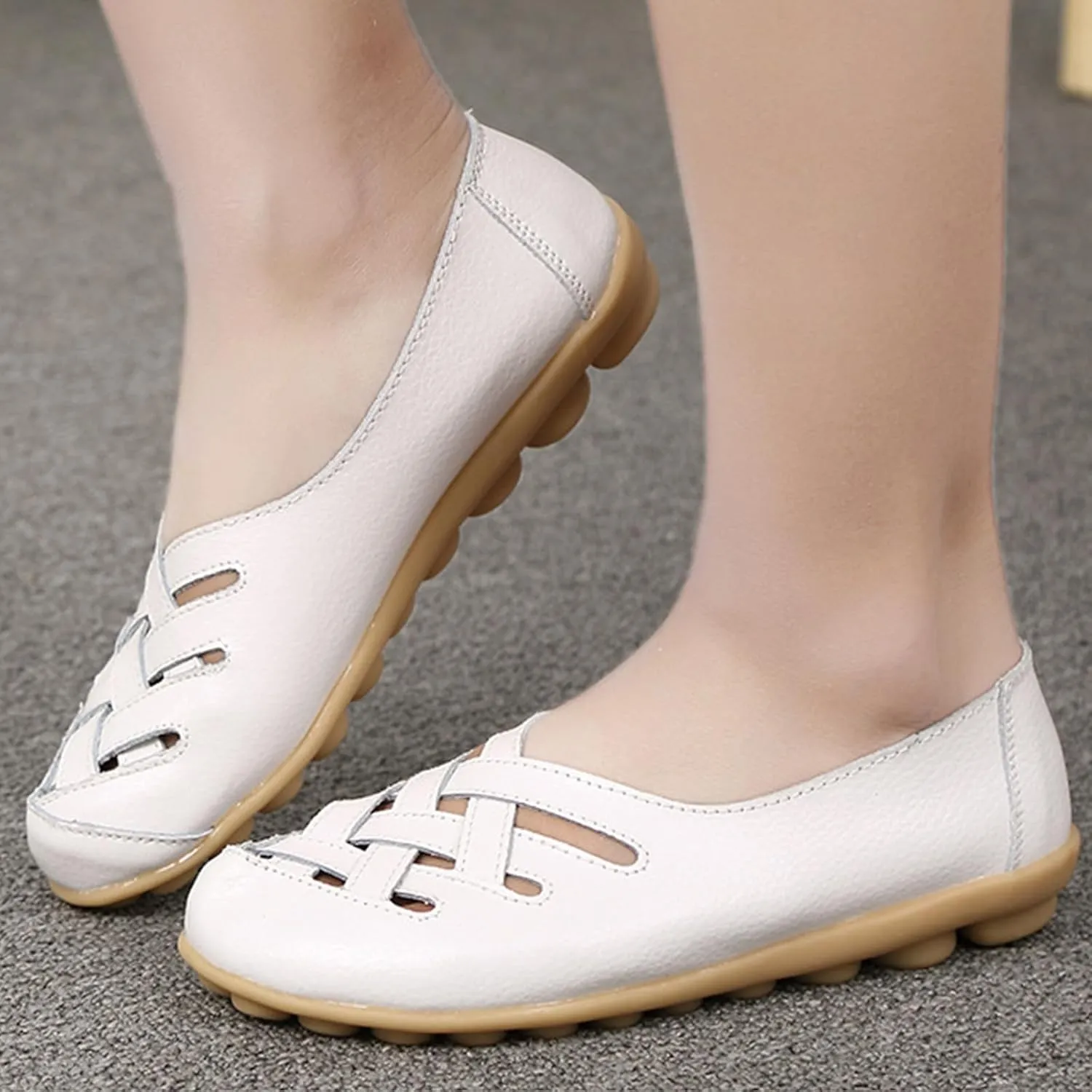 Women's Casual Flat Loafer Comfort Slip On Walking Boat Shoe Lightweight Soft Leather Driving Moccasins Closed Toe Sandals