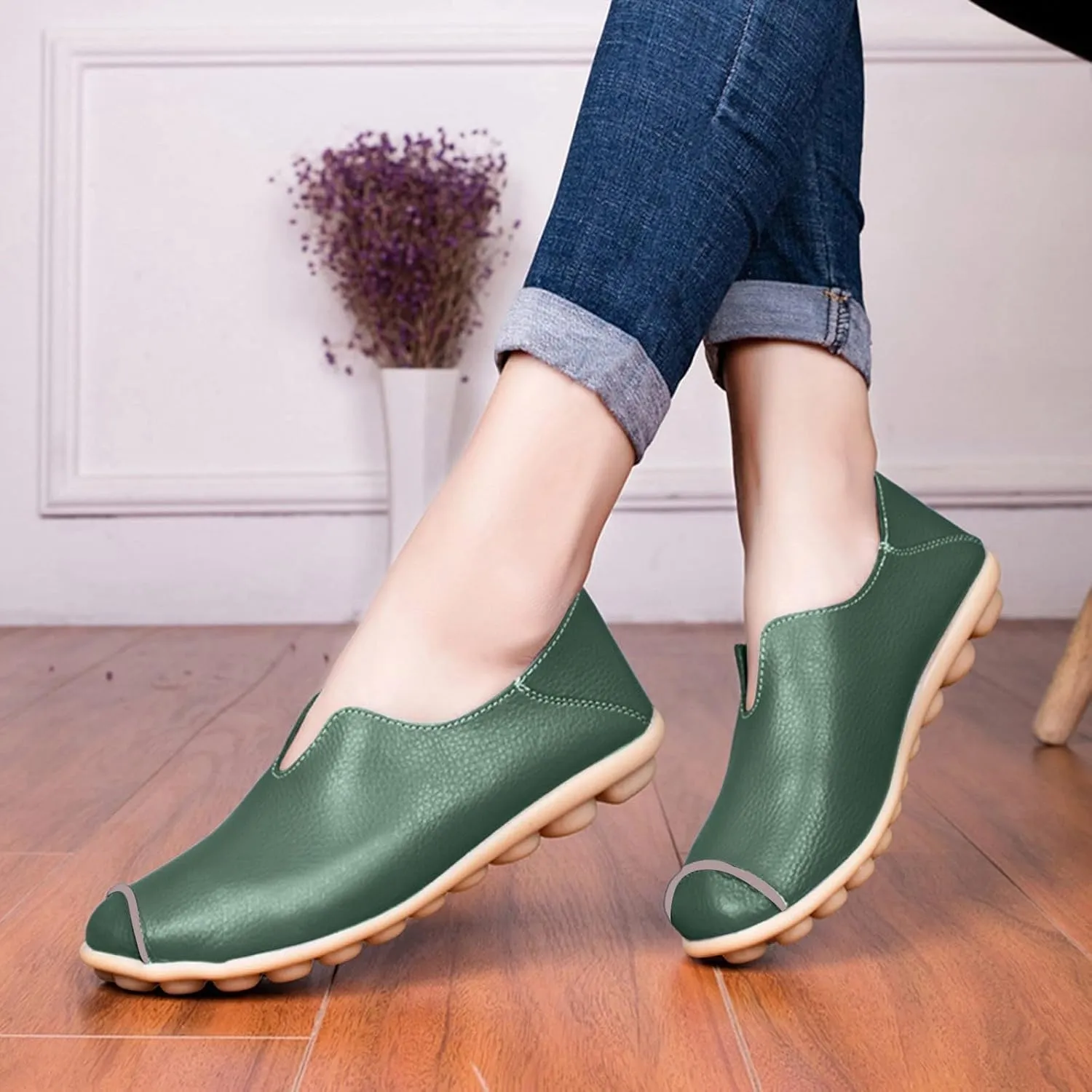 Womens Comfortable Loafers Round Toe Moccasins Driving Slip On Flat Shoes Casual Dressy Comfort Walking Boat Shoe