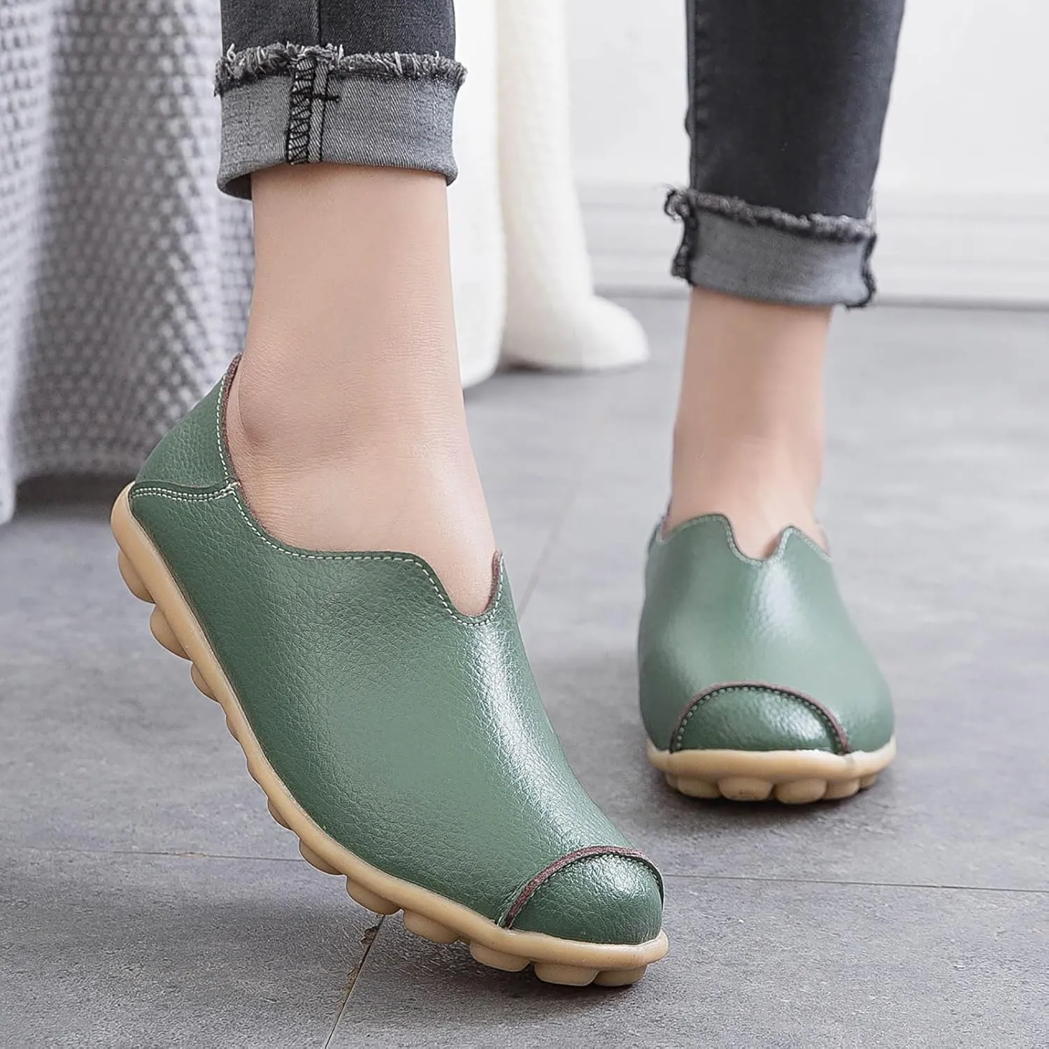 Womens Comfortable Loafers Round Toe Moccasins Driving Slip On Flat Shoes Casual Dressy Comfort Walking Boat Shoe
