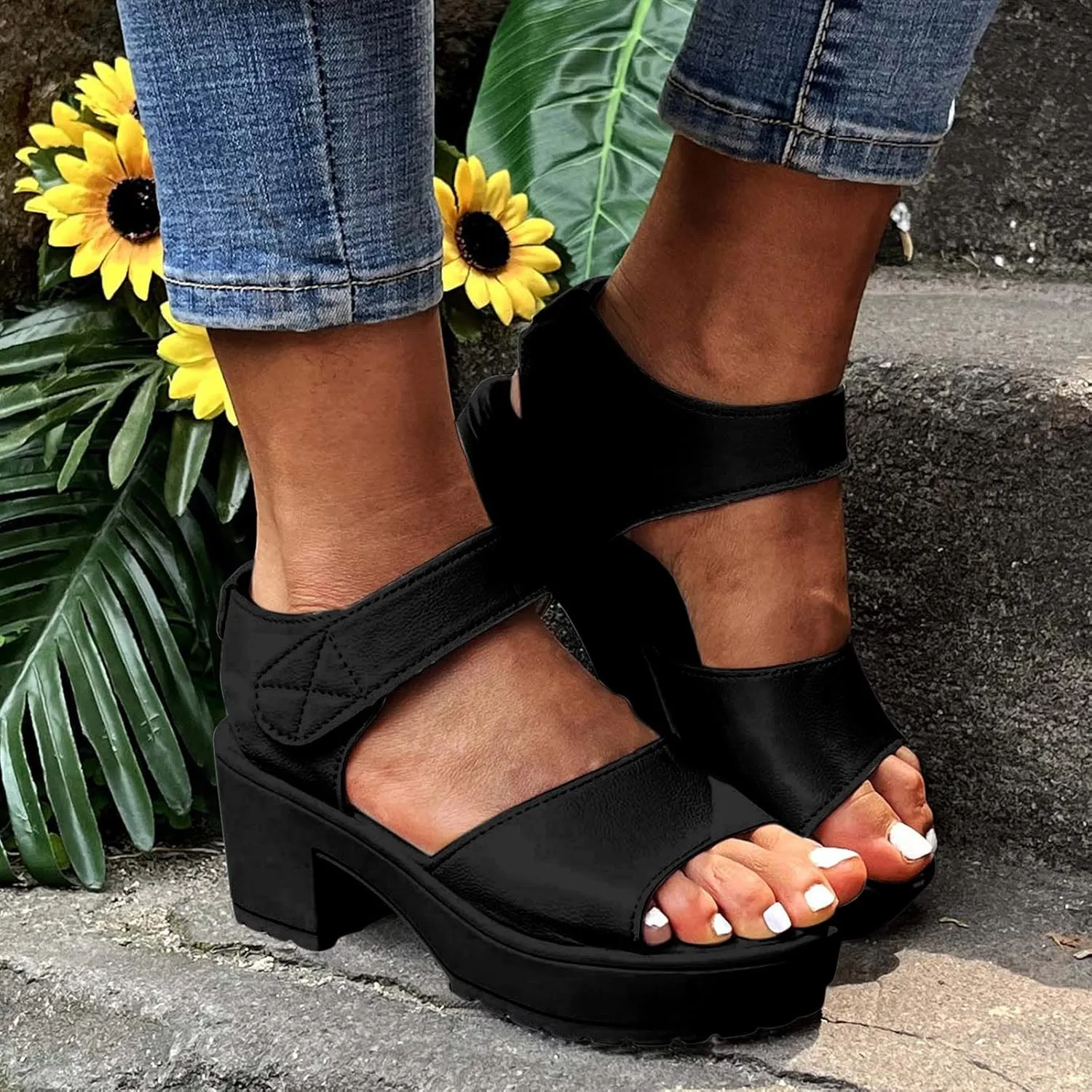 Womens Open Toe Lug Sole Block Heel Sandals with Adjustable Ankle Strap Summer Platform Chunky Heel Sandals