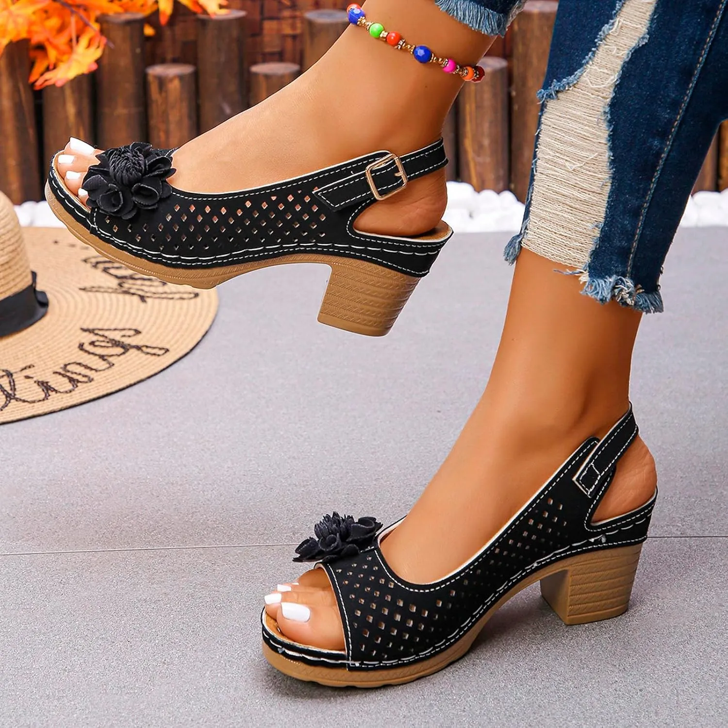 Women's Sandals Summer Open Toe Ankle Buckle Heel Cut Out Vamp Peep Toe Sandals Slingback Casual Solid Color Hollow Out Floral Sandal Dressy Wedding Dance Shoes 2025