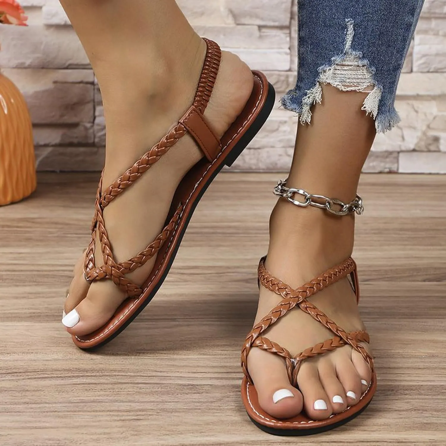 Womens Strappy Flat Sandals Summer Dressy Comfort Clip Toe Beach Flats Rope Weaving Strap Bohemian Sandal 2025 New